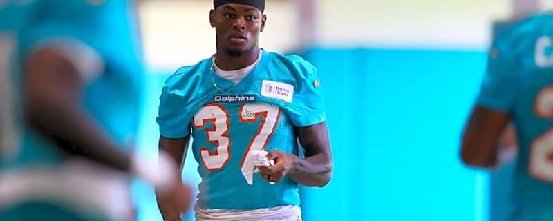 Cornerback Competition Opens Door for Isaiah Johnson
