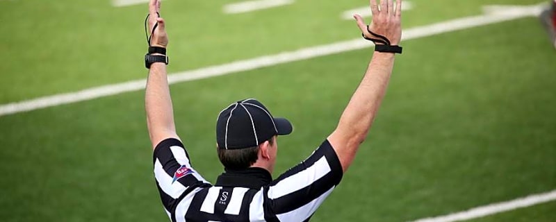 Slo-Mo Video Shows Ref Made Clear Mistake to End Michigan Game