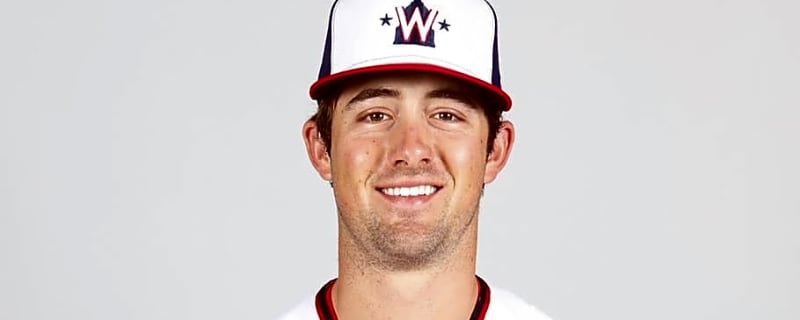 New York Mets add utility infielder from division rival