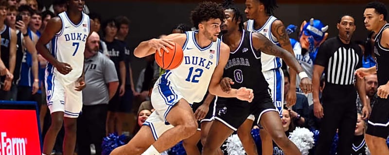 Duke Basketball Pummels Greg Paulus&#39; Purple Eagles