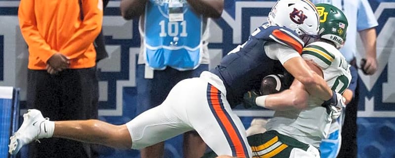 Alex Golesh, Auburn Defense Rave About Eric Winters After Game-Winning Tackle