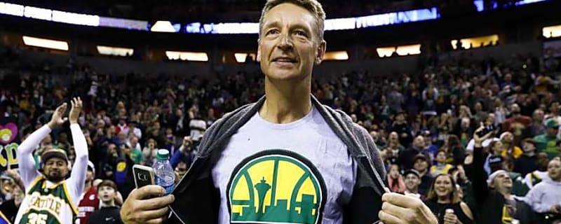 Seattle Mariners Reliever, Seattle Native, Takes Shots at Oklahoma City on Social Media