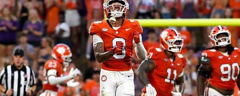 Falcons Draft Avieon Terrell, Reunite Brothers in Emotional Draft Night Moment