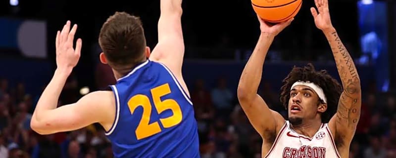 Amari Allen Loses Himself to Spark Alabama's NCAA Tournament Victory Over Hofstra