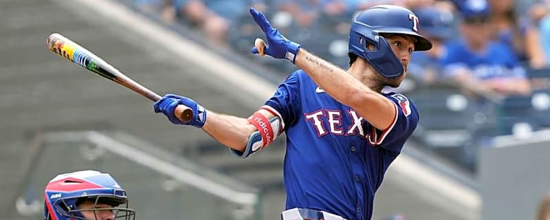 Rangers Broadcaster Knows Why Oft-Injured Outfielder is Coveted by Other Teams