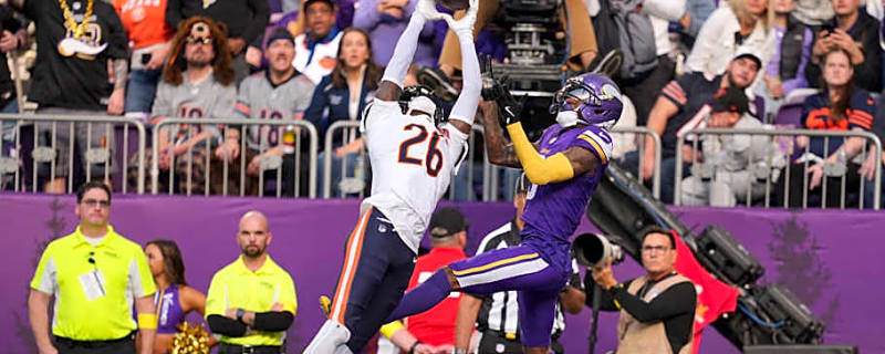 Nahshon Wright&#39;s emotional interception inspires Bears defense