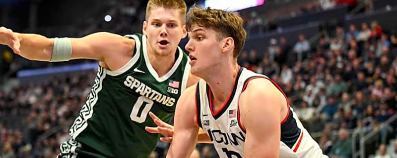 Michigan State Falls in Exhibition at UConn, 76-69