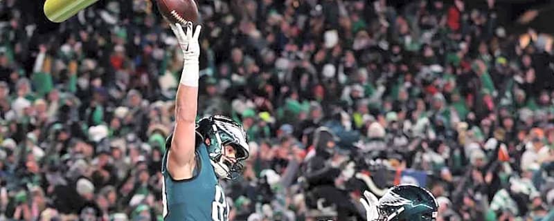 Touchdown-Maker Scores Twice To Help Eagles Open 13-10 Halftime Lead Vs. 49ers