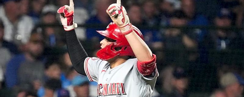 Reds Use Four Home Runs to Power Past Cubs, Take Series