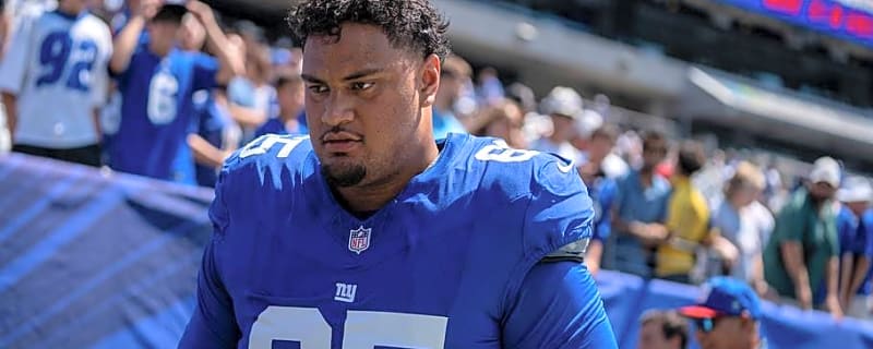 Giants Trenches Report Card: Evan Neal's Struggles Continue, and a Rookie Steps Up
