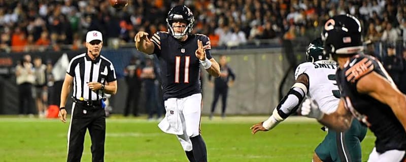Case Keenum Clears Away Cobwebs and the Eagles in 27-7 Bears Win