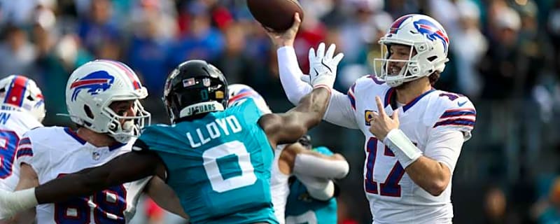 Bills' Josh Allen endures brutal hit before heading to medical tent vs. Jaguars