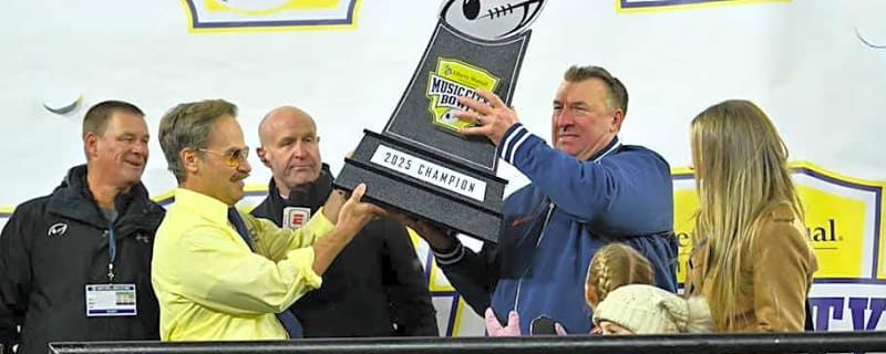 Illinois Football Offers Florida Quarterback and Texas Linebacker – What It Means