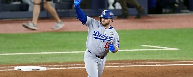 Dodgers Notes: LA Signs Pitcher, Loses Coach to Marlins, Max Muncy Last Season?