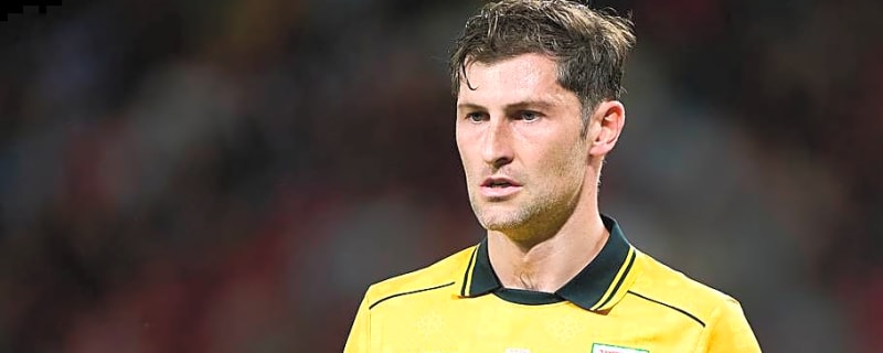Ben Davies quietly put Andy Robertson and Marcos Senesi on notice