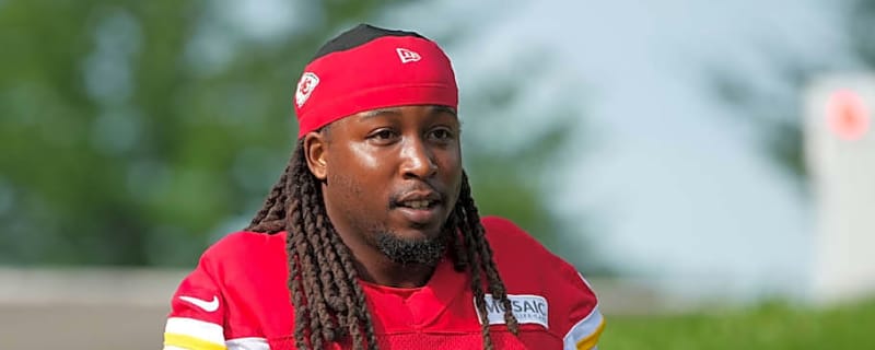 Chiefs' RB Kareem Hunt Taking Different Approach to Training Camp