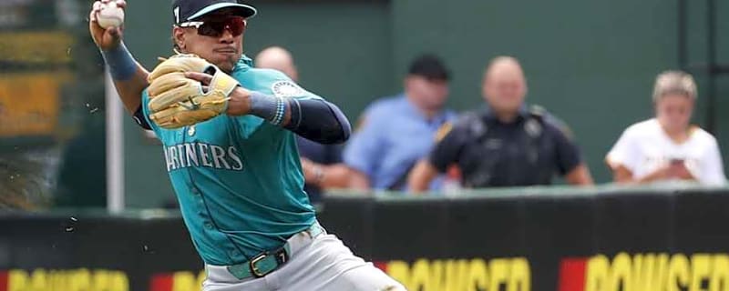 Pirates Showing Interest in Mariners Second Baseman
