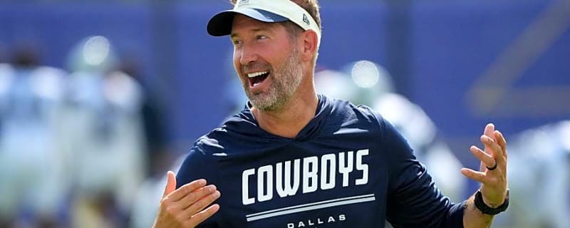 Why One Former NFL QB is 'Buying' Dallas Cowboys Hype