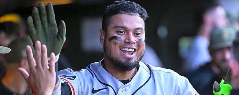 Padres Predicted to Bring Back Luis Arraez in Blockbuster Trade Deadline Deal