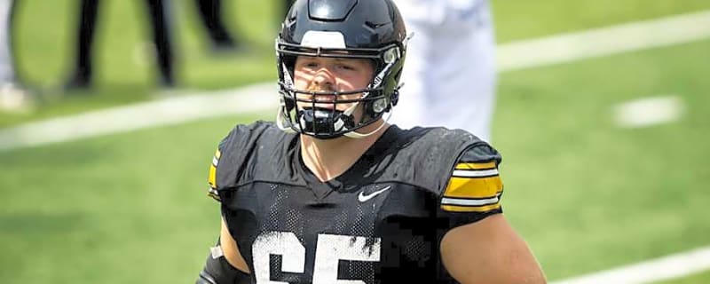 Iowa's Logan Jones Praises His Replacement