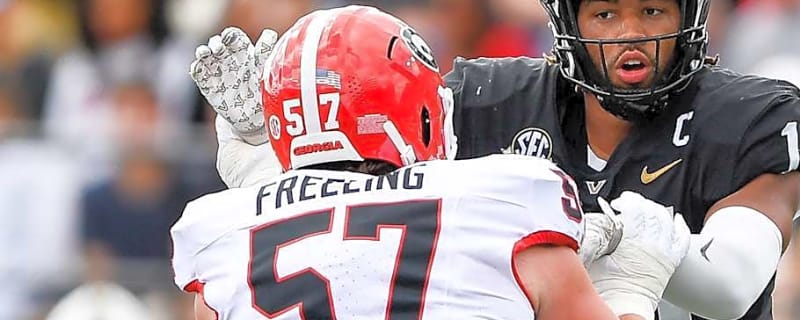  Georgia Bulldog Offensive Lineman Suffers Injury Against Ole Miss Rebels