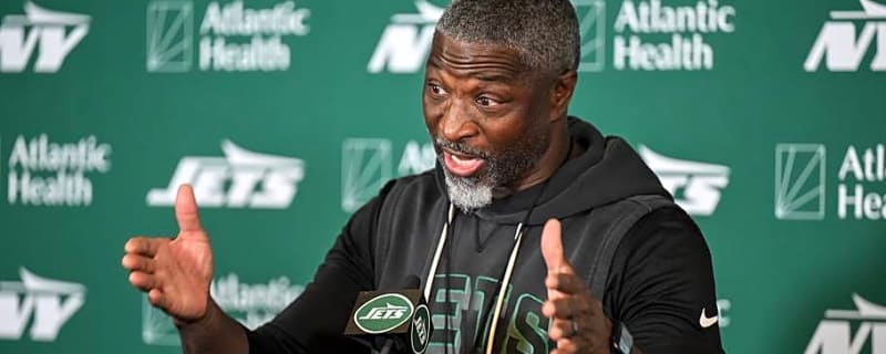 Why Aaron Glenn Is Correct to Play Jets Starters in Preseason