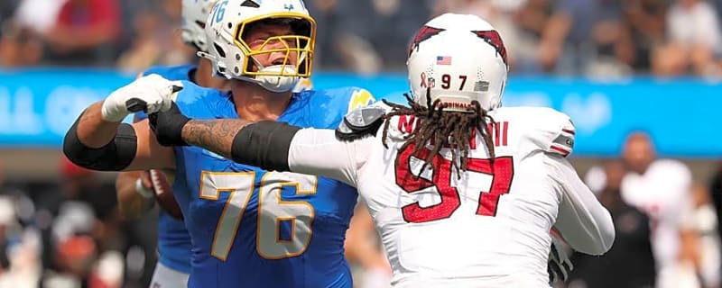 Chargers All-Star Offensive Lineman Returns to Practice, Quieting Season-Ending Rumors