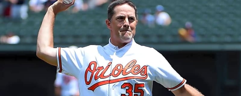 What Mike Mussina Is up to After Breaking Orioles Fans’ Hearts in 2001