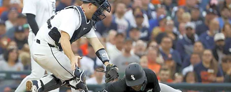 Padres Interested in White Sox Catcher as Trade Deadline Nears: Report