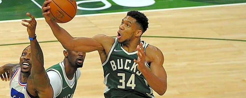 Bucks Fans Enter The Dwightmare Phase With Giannis