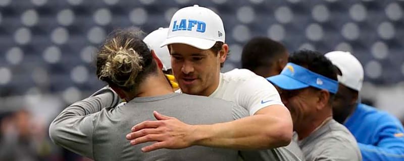 Los Angeles Chargers' Justin Herbert Surprising Teammates Mike Williams, Tyler Conklin At Practice