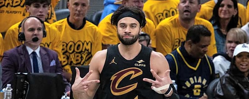 Cavaliers Plan for Life After Max Strus’ Foot Injury