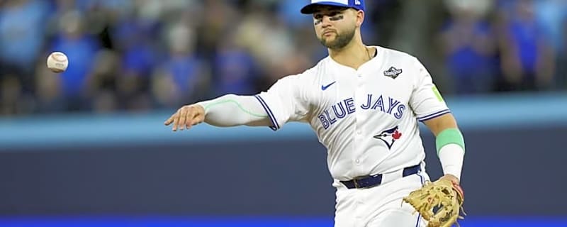 Pirates Named Landing Spot for Blue Jays Shortstop