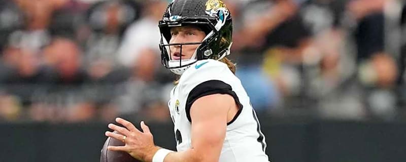 Duality of QB: Week 9 Review of Jaguars&#39; Trevor Lawrence