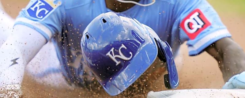 Royals Re-Sign Former 1st-Round Outfielder