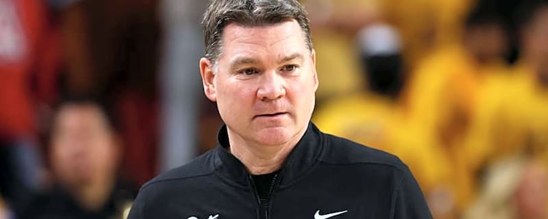 What Tommy Lloyd Said About Kansas, Allen Fieldhouse Ahead of Big Monday