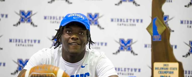 Tomiwa Durojaiye Has Found a Home – and Perhaps an NFL Future – at Illinois