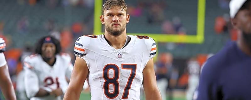 One Rookie Shines, Another Collapses in Ugly Bears' Loss to Vikings
