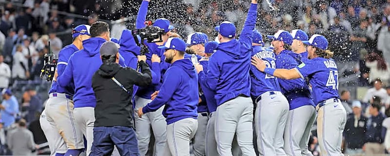 Predicting the Toronto Blue Jays’ 2026 Stat Leaders and Award Winners