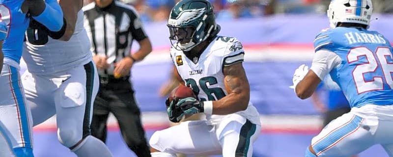 Eagles Locker Room Report: Saquon’s Cowboy Collar, Dirty Kicks and OL Continuity