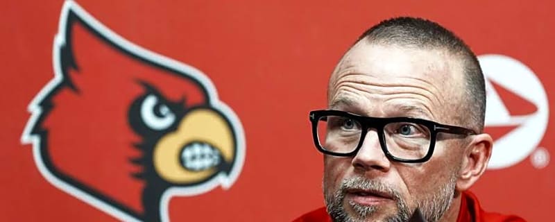 What Pat Kelsey, Louisville Players Said After 90-82 Exhibition Loss vs. Kansas