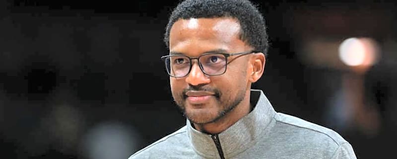 How One of Hollywood&#39;s Most Iconic Masks Became the Symbol for the Miami Basketball Team