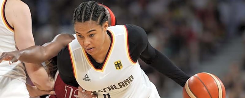 Phoenix&#39;s Forward Represents Country, Shines In Olympics