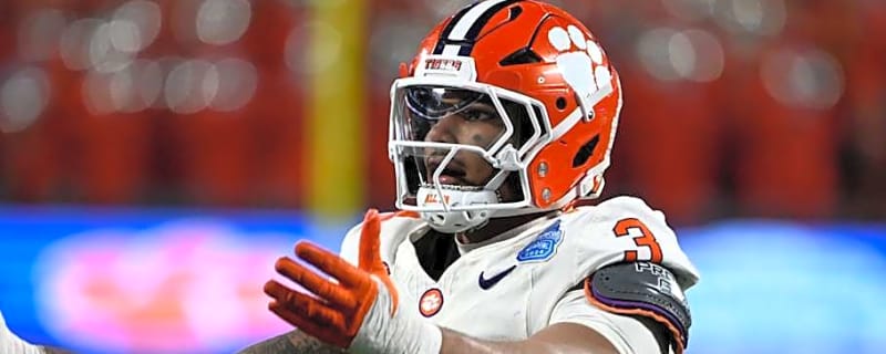 Clemson Tigers Edge Rusher T.J. Parker Already Has NFL&#39;s Attention