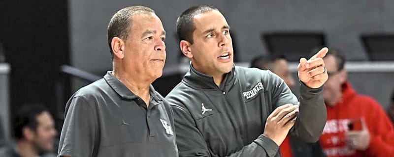 Here's Why Kelvin Sampson Is Built for Houston's Toughest Moments