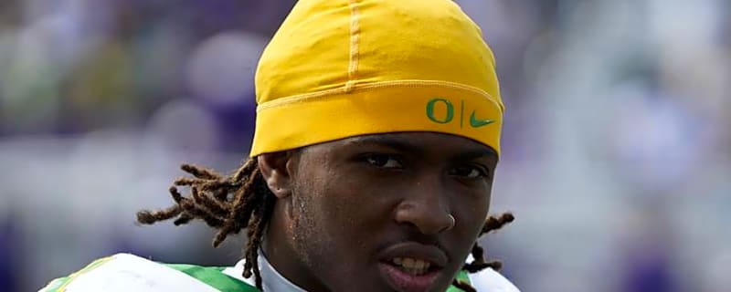 Dakorien Moore And Evan Stewart Boost Oregon's Recruiting Efforts
