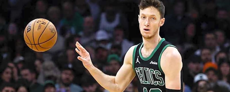 Who is Drew Peterson? Hornets take flyer on versatile shooter in two-way deal