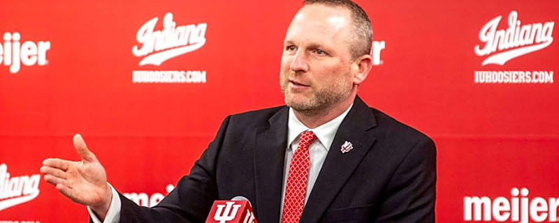 Darian DeVries Using Indiana Football Success To Teach Basketball Team Winning Traits