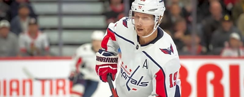 Capitals&#39; Nicklas Backstrom Officially Signs in Sweden