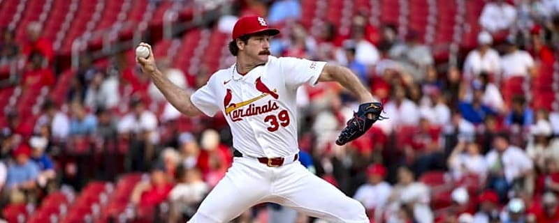 Cardinals Urged To Cut Ties With Aging Veteran In Shocking Move